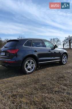 Внедорожник / Кроссовер Audi Q5 2015 в 