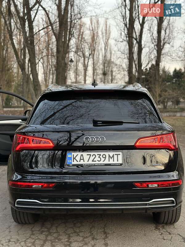 Внедорожник / Кроссовер Audi Q5 2020 в Киеве