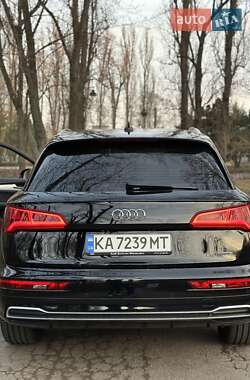 Внедорожник / Кроссовер Audi Q5 2020 в 