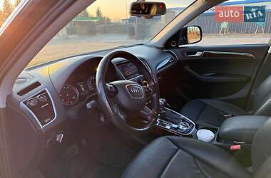Внедорожник / Кроссовер Audi Q5 2012 в 
