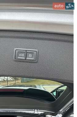 Внедорожник / Кроссовер Audi Q5 2021 в 