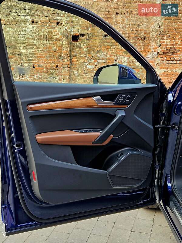 Внедорожник / Кроссовер Audi Q5 2020 в Харькове