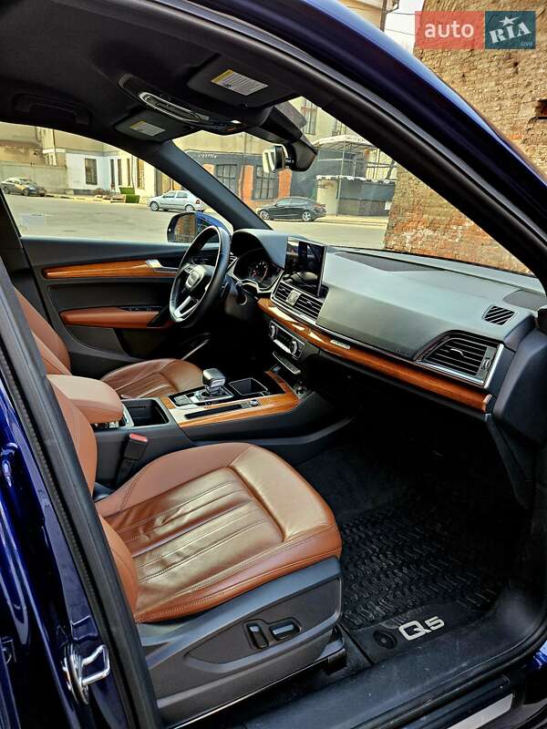 Внедорожник / Кроссовер Audi Q5 2020 в Харькове