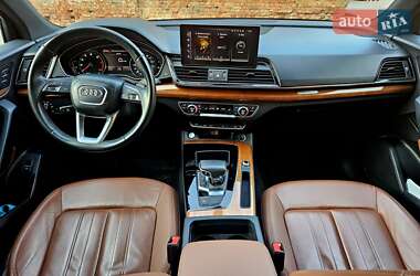 Внедорожник / Кроссовер Audi Q5 2020 в 