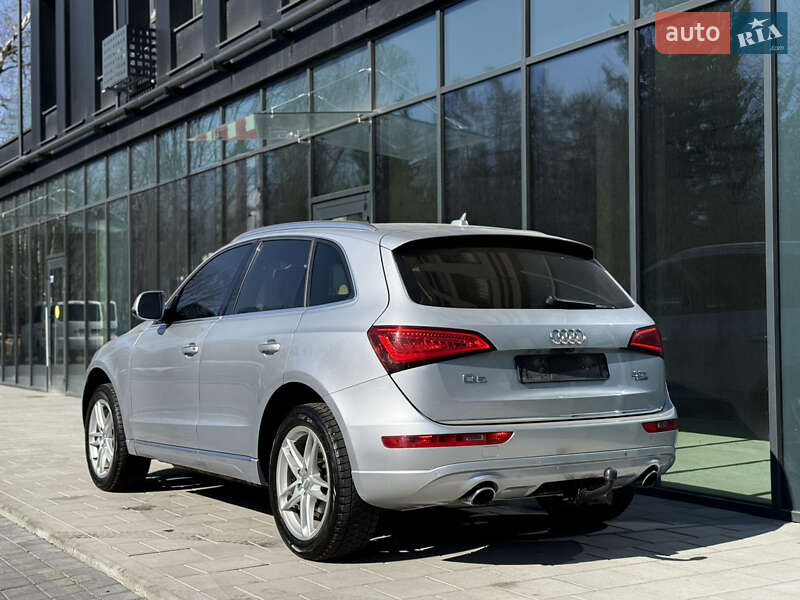 Внедорожник / Кроссовер Audi Q5 2015 в Львове