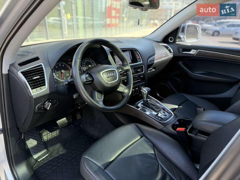 Внедорожник / Кроссовер Audi Q5 2015 в Львове
