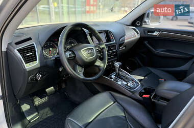 Внедорожник / Кроссовер Audi Q5 2015 в 