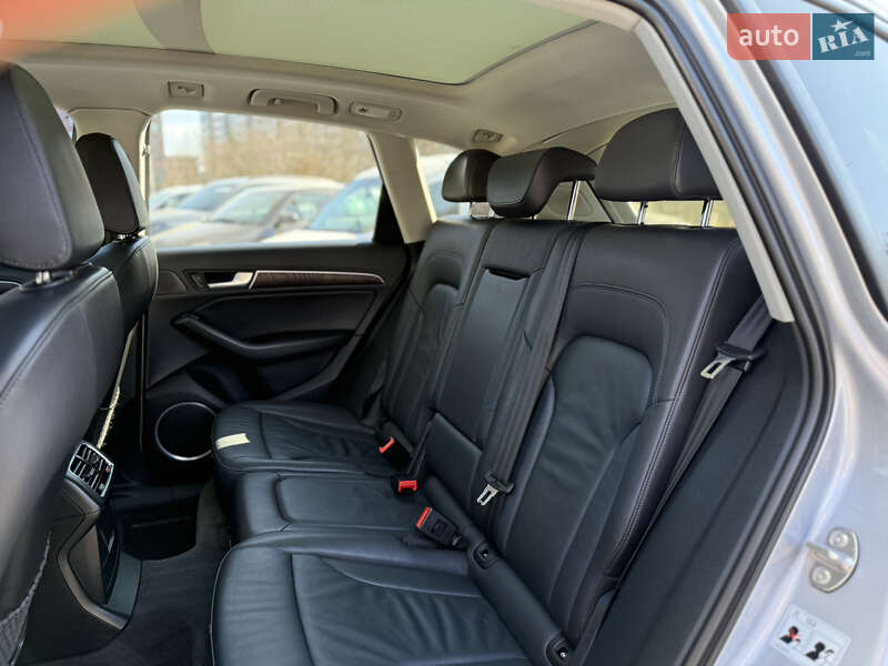 Внедорожник / Кроссовер Audi Q5 2015 в Львове