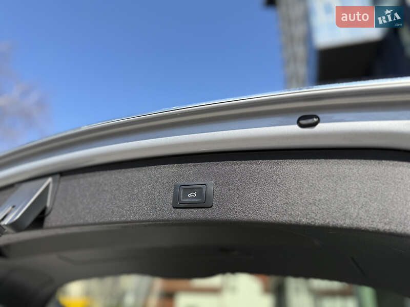 Внедорожник / Кроссовер Audi Q5 2015 в Львове