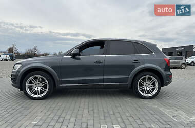 Внедорожник / Кроссовер Audi Q5 2010 в 