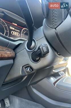 Внедорожник / Кроссовер Audi Q5 2020 в 