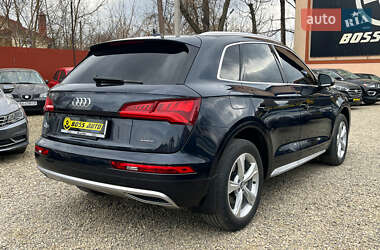 Внедорожник / Кроссовер Audi Q5 2020 в 