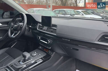 Внедорожник / Кроссовер Audi Q5 2020 в 