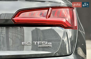 Внедорожник / Кроссовер Audi Q5 2020 в 