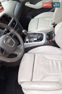Внедорожник / Кроссовер Audi Q5 2008 в 