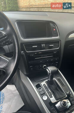 Внедорожник / Кроссовер Audi Q5 2012 в 