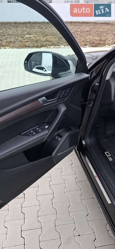 Внедорожник / Кроссовер Audi Q5 2020 в Львове