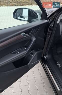 Внедорожник / Кроссовер Audi Q5 2020 в 