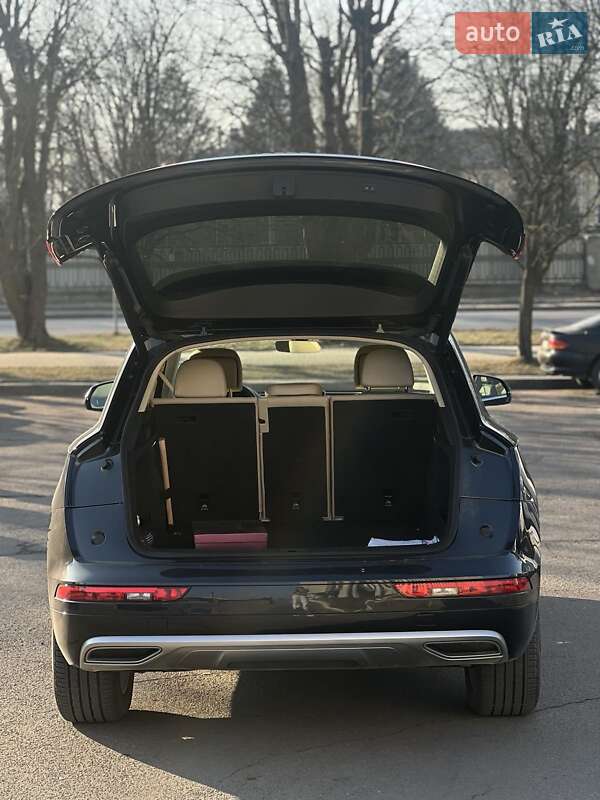 Внедорожник / Кроссовер Audi Q5 2019 в Самборе фото 27 Внедорожник / Кроссовер Audi Q5 2019 в Самборе