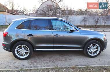 Внедорожник / Кроссовер Audi Q5 2016 в 