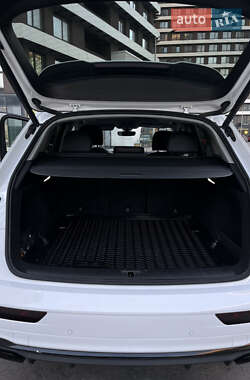 Внедорожник / Кроссовер Audi Q5 2022 в 