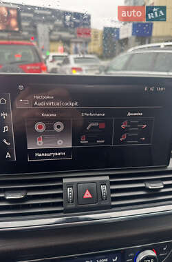 Внедорожник / Кроссовер Audi Q5 2022 в 