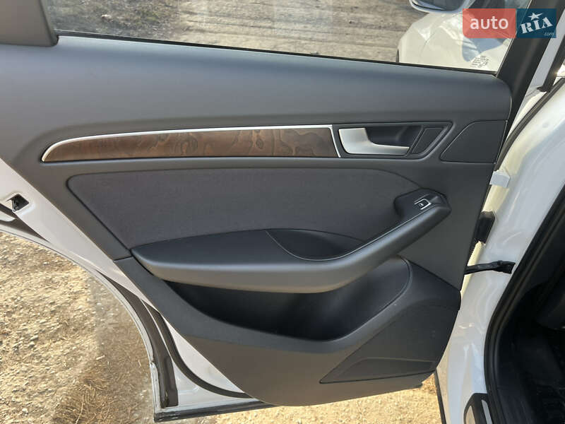 Внедорожник / Кроссовер Audi Q5 2015 в Конотопе