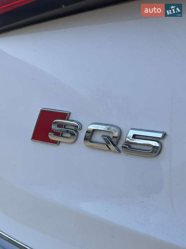 Внедорожник / Кроссовер Audi Q5 2015 в Конотопе