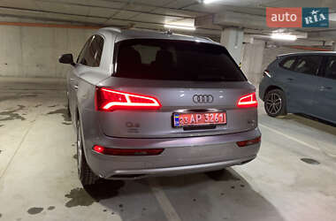 Внедорожник / Кроссовер Audi Q5 2018 в 