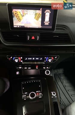 Внедорожник / Кроссовер Audi Q5 2018 в 