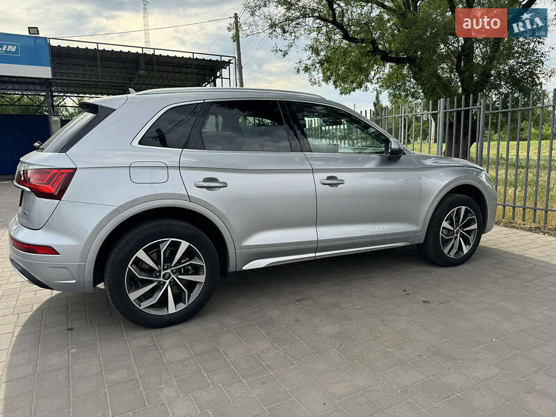 Внедорожник / Кроссовер Audi Q5 2021 в Кривом Роге