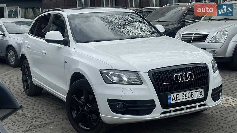 Внедорожник / Кроссовер Audi Q5 2010 в 