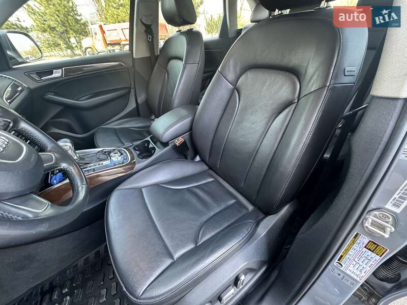 Внедорожник / Кроссовер Audi Q5 2015 в Одессе