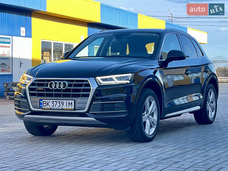 Внедорожник / Кроссовер Audi Q5 2019 в 