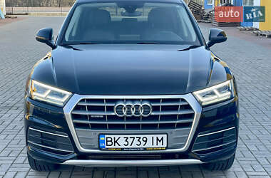 Внедорожник / Кроссовер Audi Q5 2019 в 