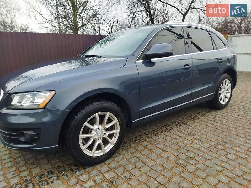 Внедорожник / Кроссовер Audi Q5 2011 в Житомире