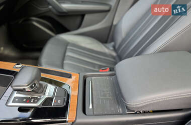 Внедорожник / Кроссовер Audi Q5 2020 в 