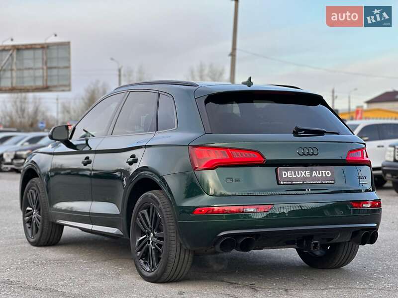Внедорожник / Кроссовер Audi Q5 2017 в Киеве