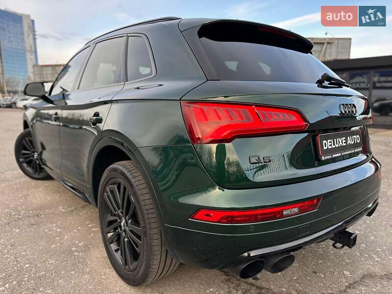 Внедорожник / Кроссовер Audi Q5 2017 в Киеве
