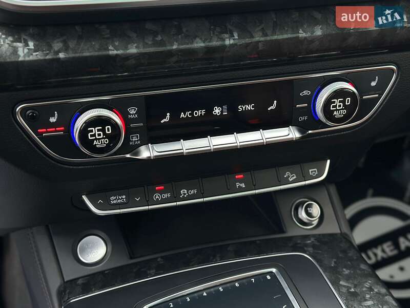 Внедорожник / Кроссовер Audi Q5 2017 в Киеве