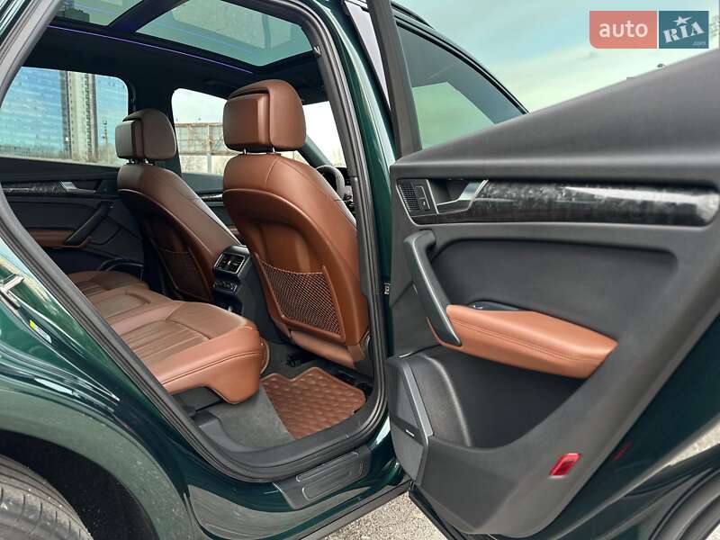 Внедорожник / Кроссовер Audi Q5 2017 в Киеве