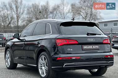 Внедорожник / Кроссовер Audi Q5 2017 в 