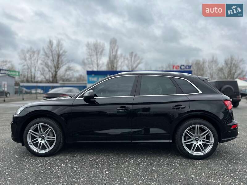 Внедорожник / Кроссовер Audi Q5 2017 в Киеве