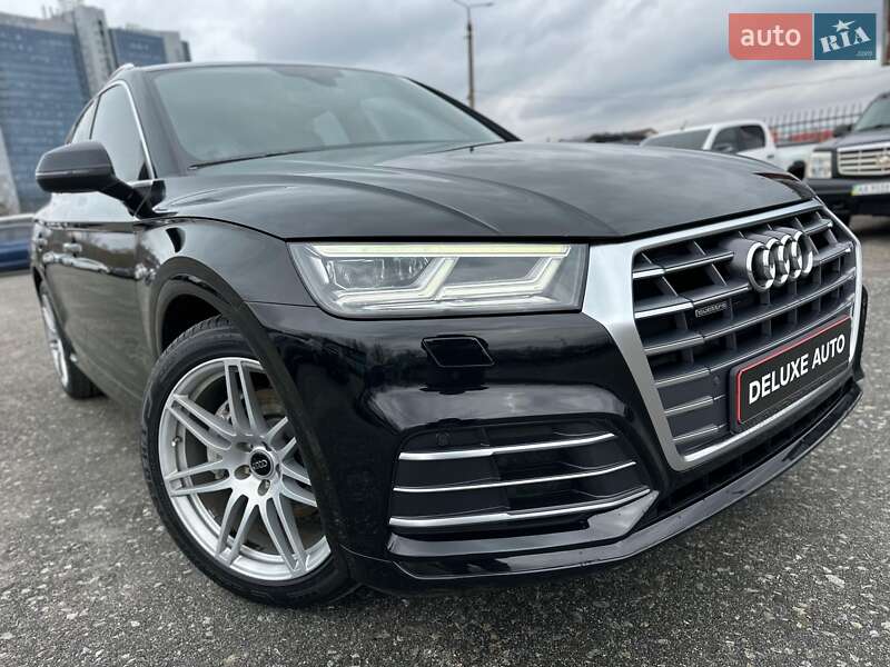 Внедорожник / Кроссовер Audi Q5 2017 в Киеве