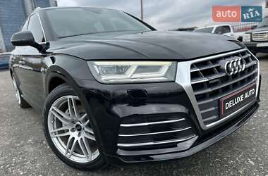 Внедорожник / Кроссовер Audi Q5 2017 в 