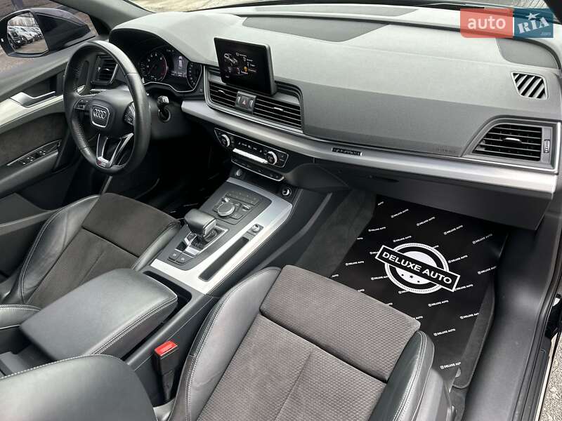 Внедорожник / Кроссовер Audi Q5 2017 в Киеве