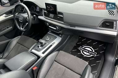 Внедорожник / Кроссовер Audi Q5 2017 в 