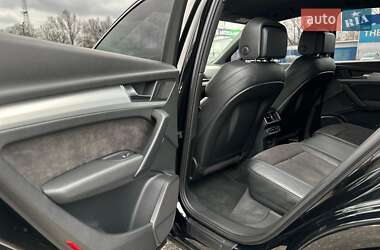 Внедорожник / Кроссовер Audi Q5 2017 в 