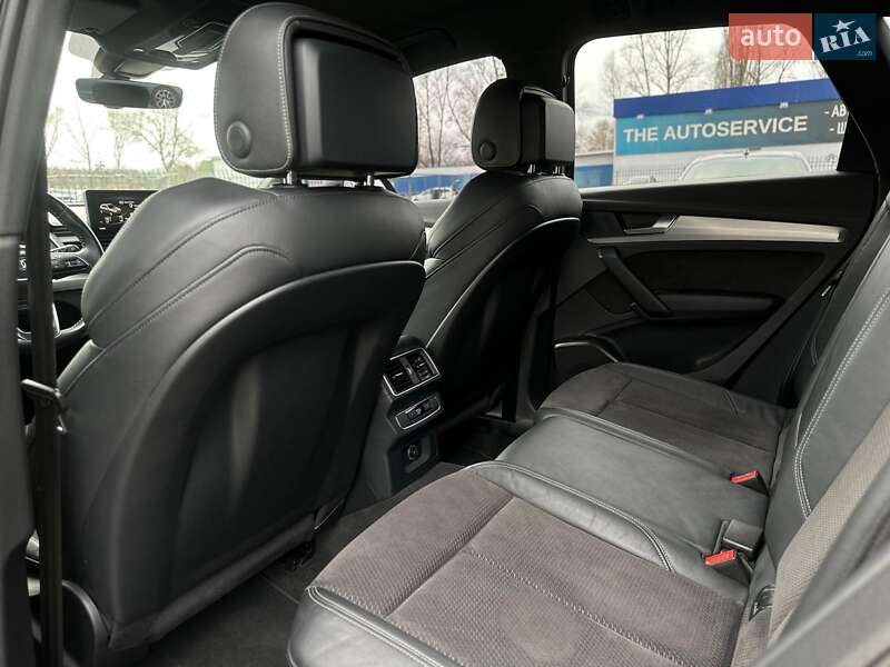 Внедорожник / Кроссовер Audi Q5 2017 в Киеве