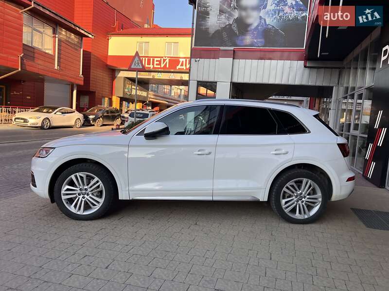 Внедорожник / Кроссовер Audi Q5 2019 в Львове